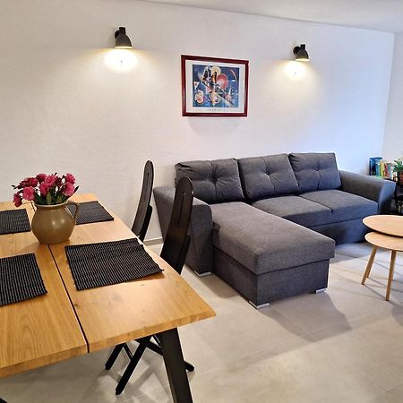 Apartman Ena By The Sea بريسبا المظهر الخارجي الصورة